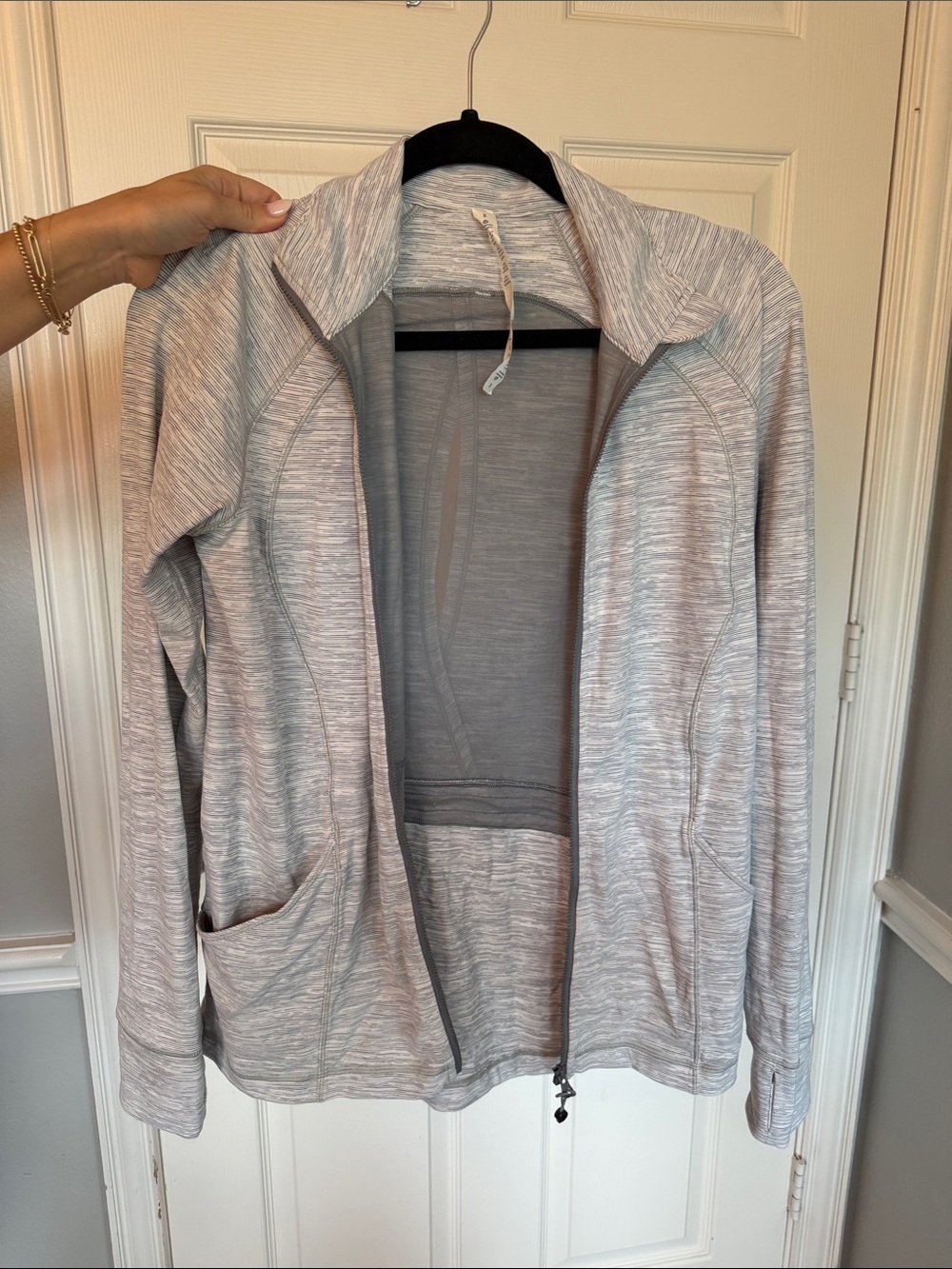 Lululemon Light Gray Women's Zip-Front Active Jacket